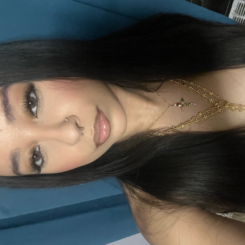 Meet your Posher, Samantha